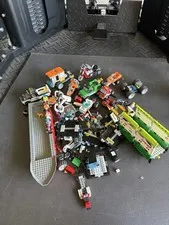 5 LB Random Lego Lot With 9 Mini Figs Boat Coast Guard And Other Random Pieces