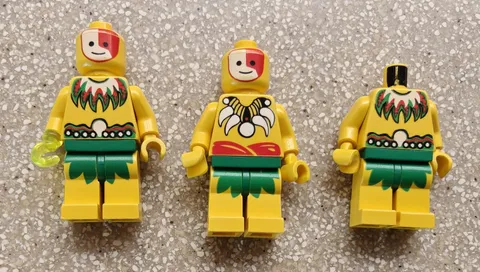 Vintage Lego Pirate Minifigure Islander lot of three male figures hook hand