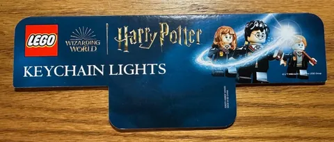 LEGO Wizarding World HARRY POTTER Keychain Lights display box header