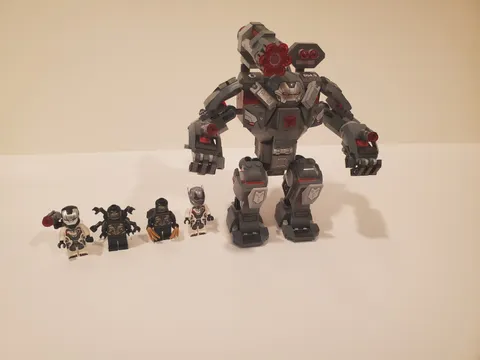 LEGO Super Heroes: War Machine Buster (76124) - Set with all 4 minifigs