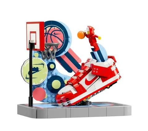 LEGO x Nike Dunk Trickshot 43021 Sneaker Building Set Collectible New Sealed
