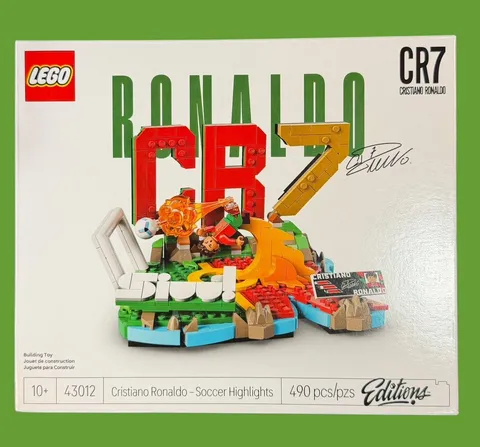 LEGO Editions Cristiano Ronaldo Soccer Futbol Highlights #43012  490 Pieces