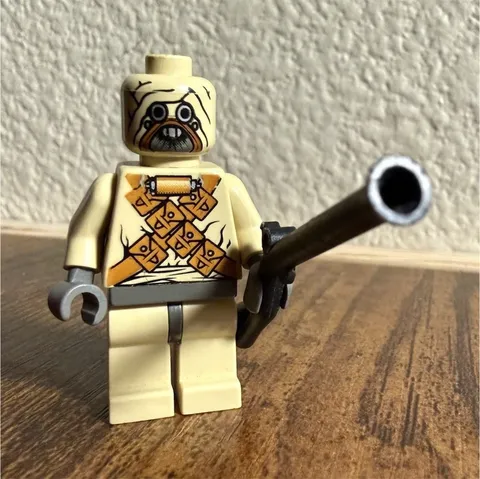LEGO Star Wars Tusken Raider minifigure sw0052 with weapon