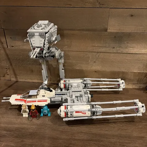 Lego Star Wars (Y-Wing starfighter & At-St) used Incomplete