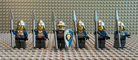 Lego Castle Kings knights mini figures