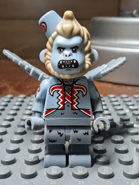 LEGO Flying Monkey Minifigure Bared Teeth Wizard of Oz Batman Movie 70917