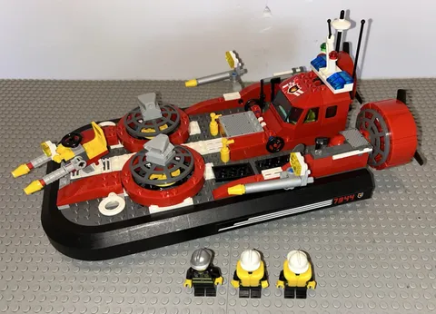 Lego 7944 City Fire Hovercraft Complete Set