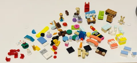 LEGO Friends Advent Calendar Mini Builds Lot Figures Animals Furniture