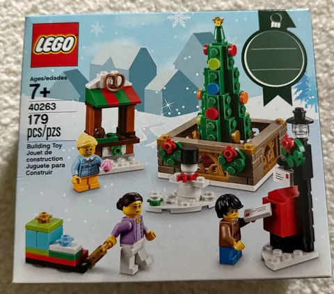 LEGO Seasonal: Christmas Town Square (40263)brand new and sealed