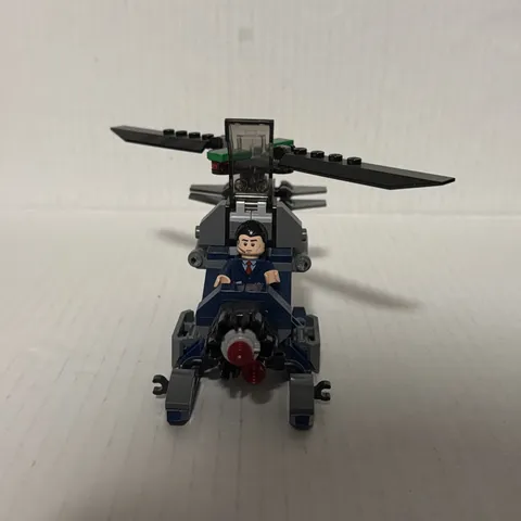 LEGO Marvel Avengers 76131 Avengers Compound Battle Set (Helicopter Only W/guy)