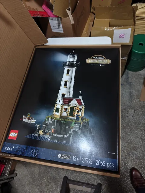 LEGO Ideas: Motorized Lighthouse (21335)NEW&SEALED&FREE SHIPPING!!!