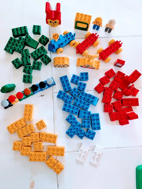VTG 90s LEGO Duplo Lot 86pc Animals Train Figures Circus Green Bucket #2397