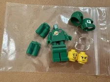 LEGO Green Space Minifigure 21109 Yve (or Pete) With Classic Torso, 2 Air Tanks