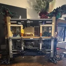 LEGO Stranger Things The UpsideDown 75810 Set 2287 pcs Only missing Hopper/Truck