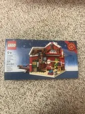 LEGO Santa's Workshop 40565 Limited Edition Christmas Red 329-Piece Set