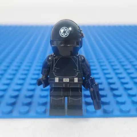 Lego Minifigure Imperial Gunner - Helmet with Silver Imperial Logo sw0520