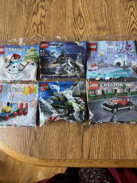 Assorted Lego Poly Bags Including Creator, Batman And Disney Set 6 