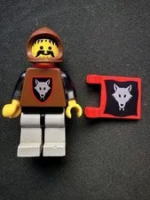LEGO Wolfpack Renegade Minifigure cas252 w/ Cape Flag Vintage Castle 6038 6075