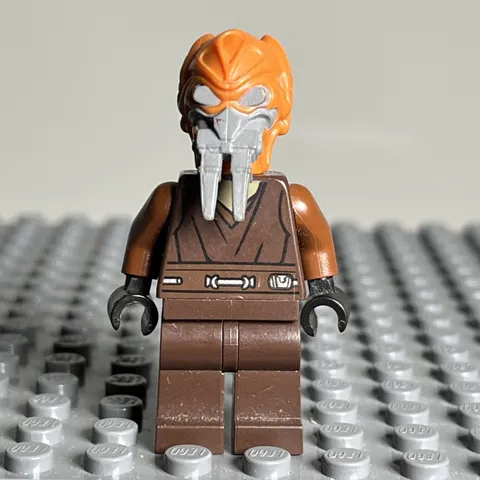 Lego Star Wars Plo Koon sw0538 Minifigure (Dark Tan Undershirt) Retired 2A