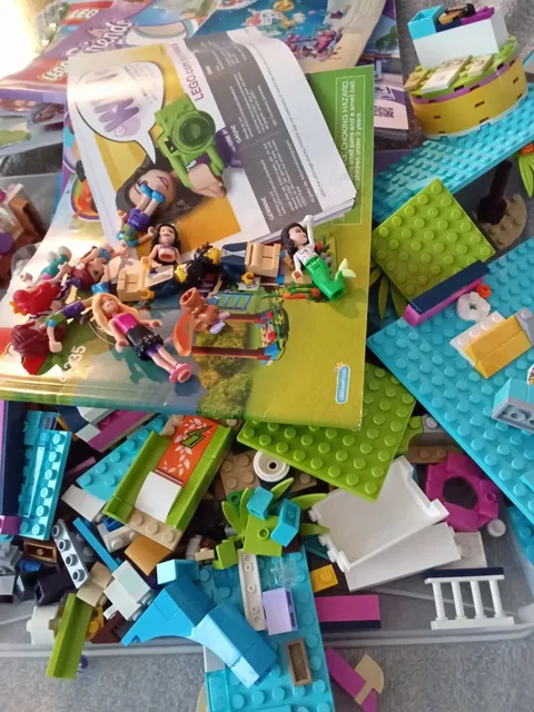 LEGO Friends HUGE Mixed Lot 7 Manuals 8 Minidolls Parts Accessories