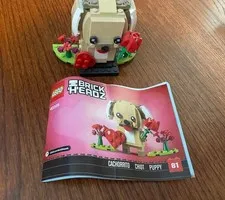 LEGO Brickheadz Valentines Day Puppy with Flowers & Heart (40349)