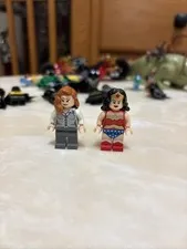LEGO Lois Lane SH0075 & Wonder Woman SH0004 Bundle