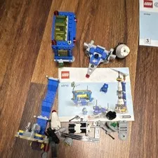 LEGO ICONS Classic Space Moon Rover & Space Station 40712 748pc Astronaut LE