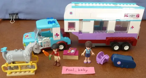 Lego Friends 41125 - HORSE VET TRAILER - Used - 100% COMPLETE - NO BOX, MANUAL