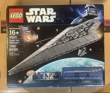 LEGO Star Wars 10221 UCS Super Star Destroyer  brand new sealed box