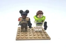 Toy Story LEGO Minifigures Disney  Buzz Lightyear & Izzy Hawthorne From (76830)