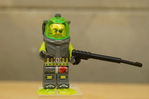 Lego Minifigure Atlantis Diver 3 Ace Speedman atl005 with Speargun