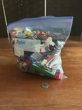 1 gallon bag of legos Pieces Random Mixed Lego