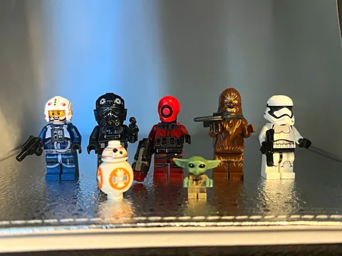 LEGO Star Wars 7 Minifigure Lot BB-8, Grogu, Guavian, and more. Pre-owned