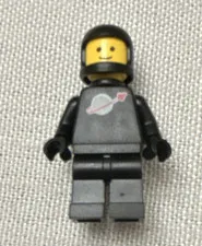 LEGO Classic Space Astronaut Minifigure w/ Helmet & Air Tanks, Gray Legs