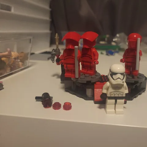 LEGO 75225 Elite Praetorian Guard Battle Pack Great Condition Fast Shipping 