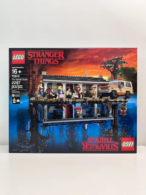LEGO Stranger Things The Upside Down (75810) RETIRED SEALED BRAND NEW!!
