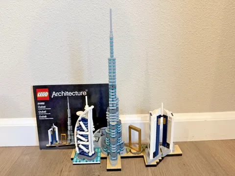 LEGO ARCHITECTURE: Dubai (21052)