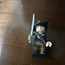 LEGO Pirates of the Caribbean Hector Barbossa minifigure Black Coat ( 4181 )