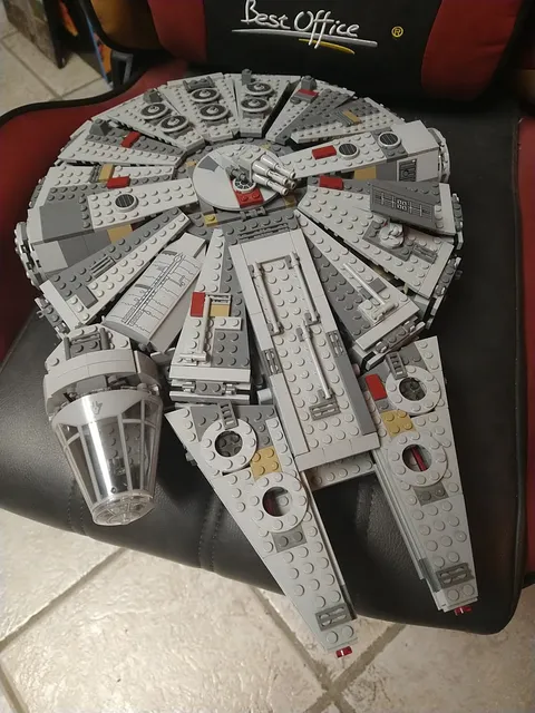 LEGO Millennium Falcon Ship Only Complete Force Awakens 