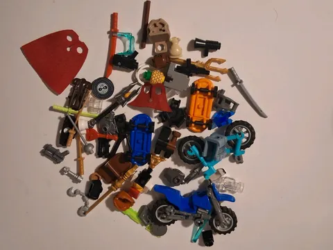 Lego Minifigures Accessories Lot From Multiple Themes City Ninjago Star Wars