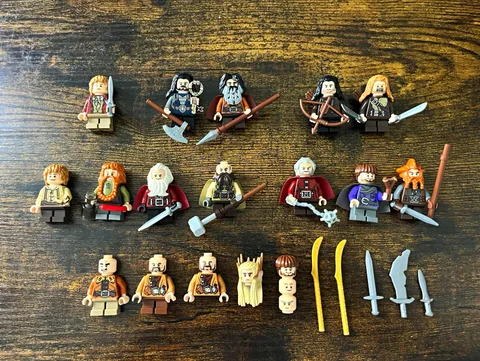 LEGO The Hobbit Dwarf Minifigure Lot of 12 figures + parts (Authentic LotR Lego)