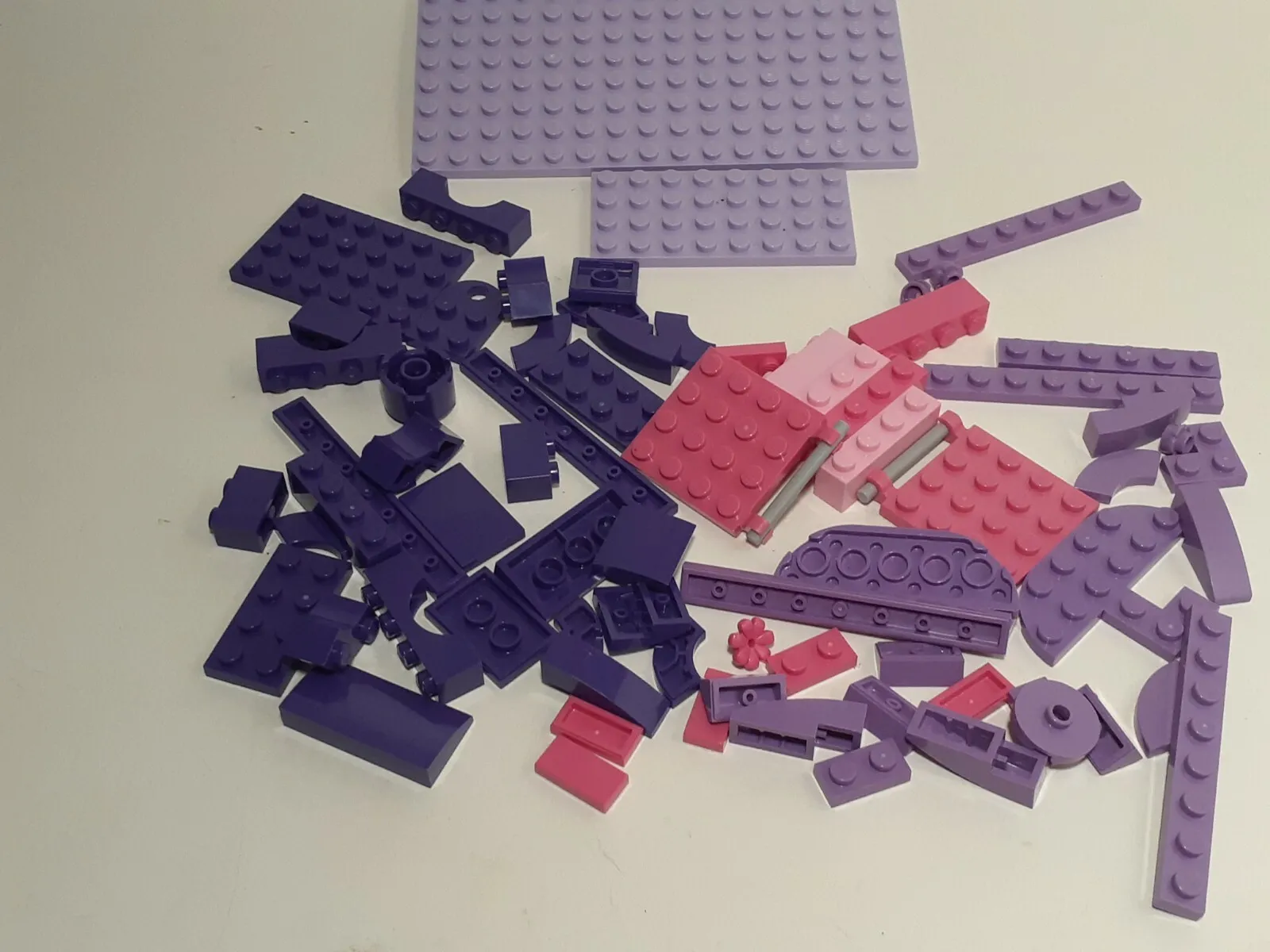 LEGO Bricks Assorted Lot-Pink & Purple Classic Pieces
