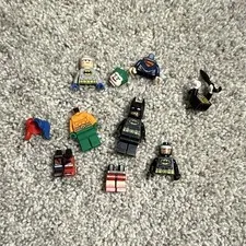 LEGO Batman Movie Batman Minifigure & Parts Lot Assorted Pieces Age 7+