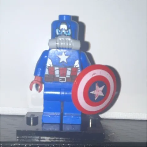 LEGO Minifigure Captain America Marvel Super Heroes Blue Suit w/ Shield
