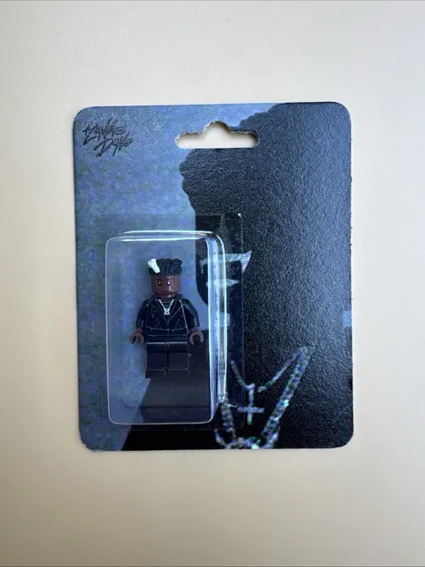 KEN CARSON LEGO FIGURE (THECANVASDON)