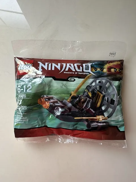 LEGO NINJAGO: Stealthy Swamp Airboat (30426)