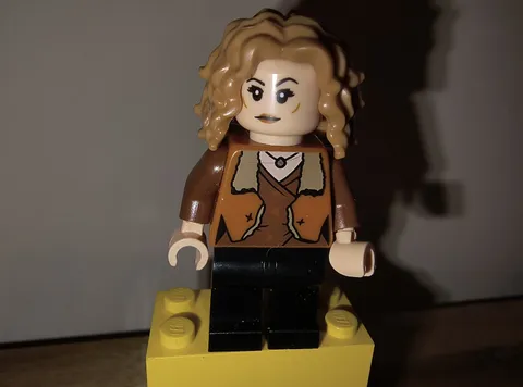 Madam Rosmerta Harry Potter Minifigure Lego Free Shipping W/ Combined Shipping!