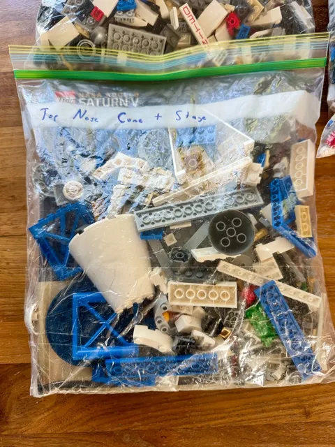 LEGO NASA Apollo Lot 21309 Saturn V + 10266 Lunar Lander Complete Instructions