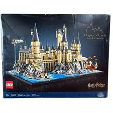 LEGO Harry Potter Hogwarts Castle and Grounds