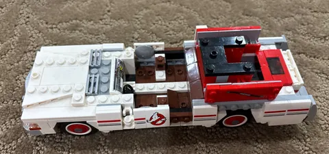 Used Incomplete Lego 75828 for parts build as shown vehicle ecto